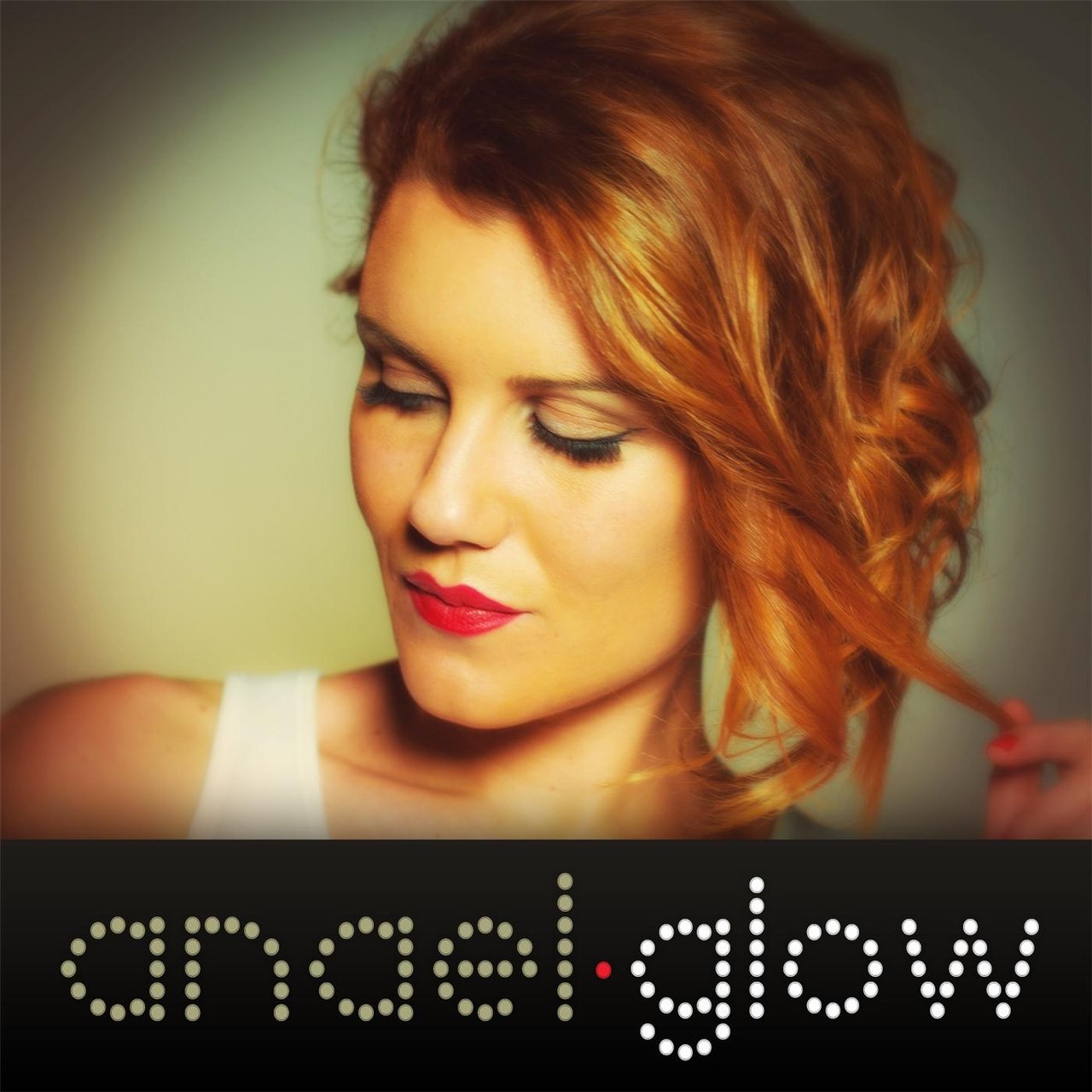 Anael — Glow cover artwork