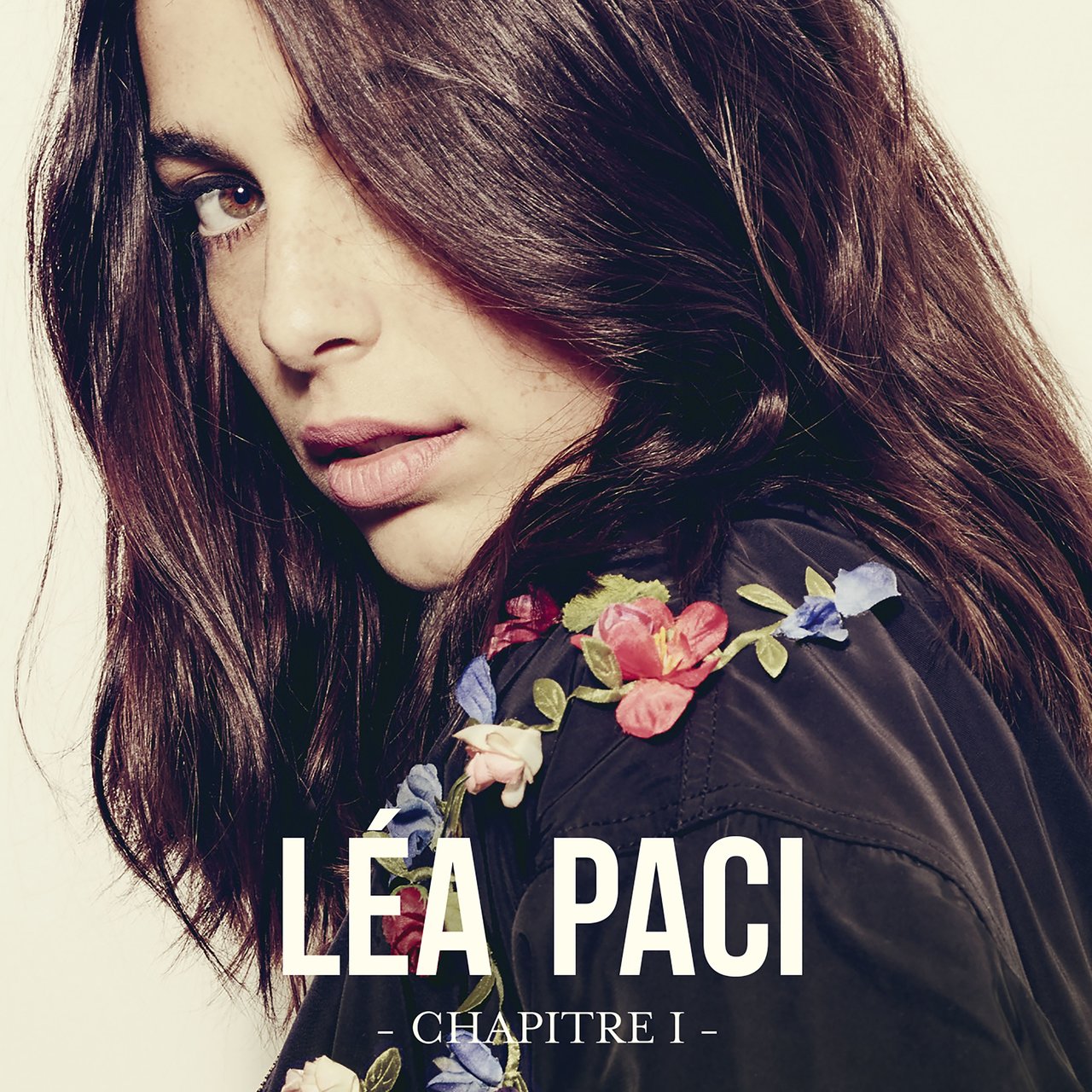 Léa Paci Chapitre 1 cover artwork