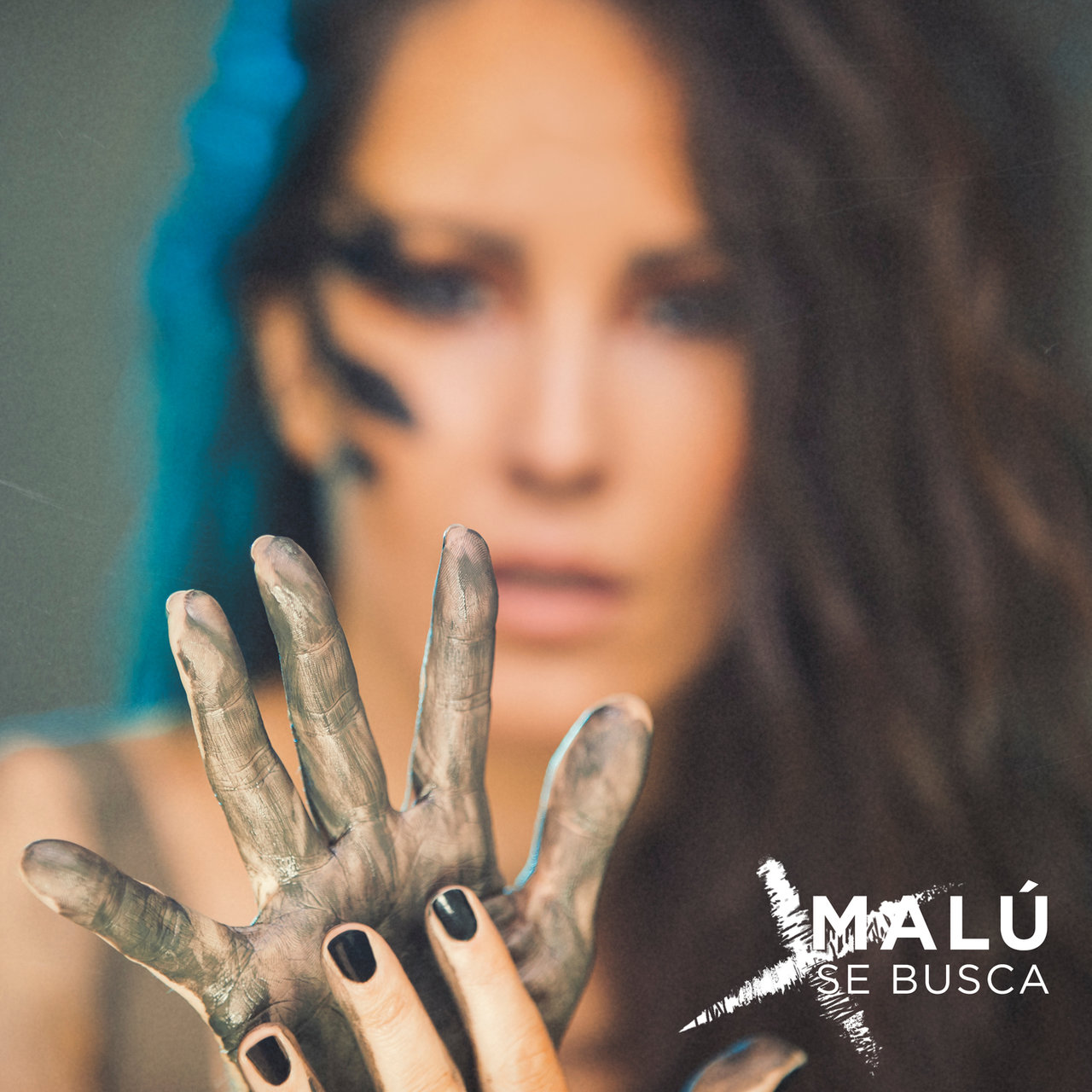Malú Se Busca cover artwork