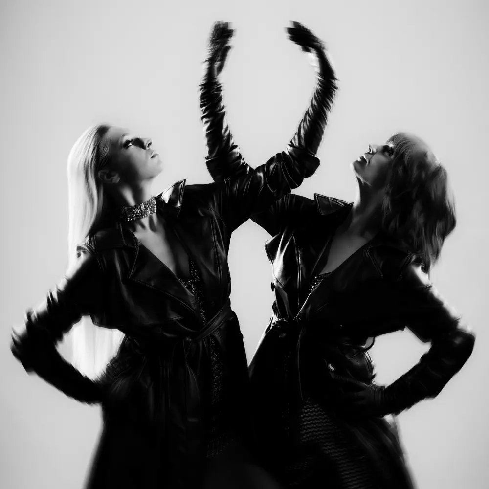 Maija Vilkkumaa & Aliisa Syrjä — Mulle ei sovi tänään cover artwork