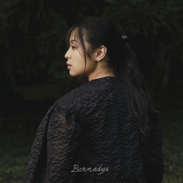 Bernadya — Kata Mereka Ini Berlebihan cover artwork