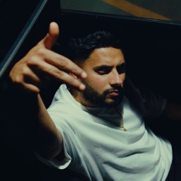 Chinna featuring Gurlez Akhtar & Manni Sandhu — Rumours cover artwork