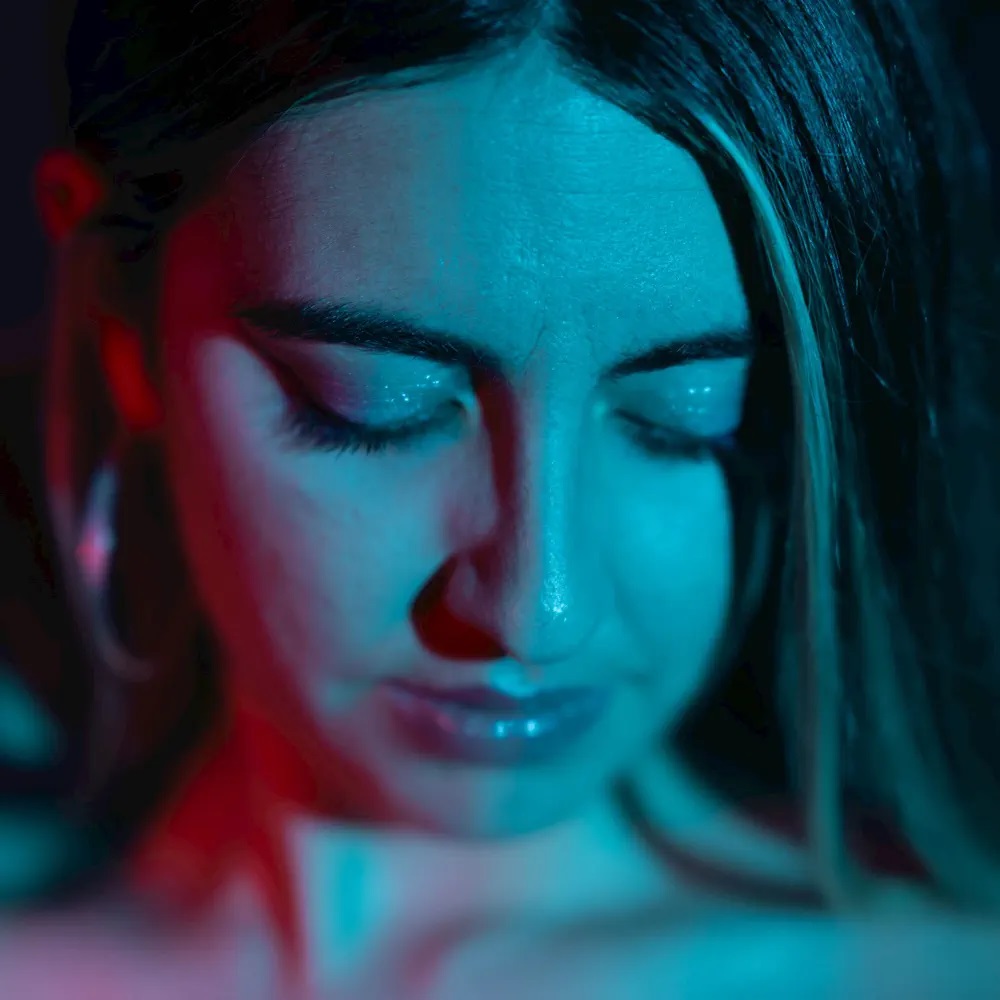 Rosa Valdivia — Quédate cover artwork