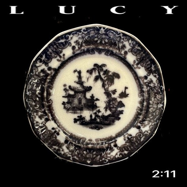 LUCY — Turn cover artwork