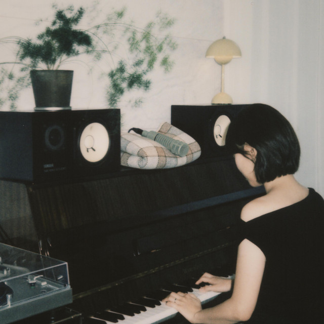 Jade (Korean singer) — I thought we could be friends cover artwork