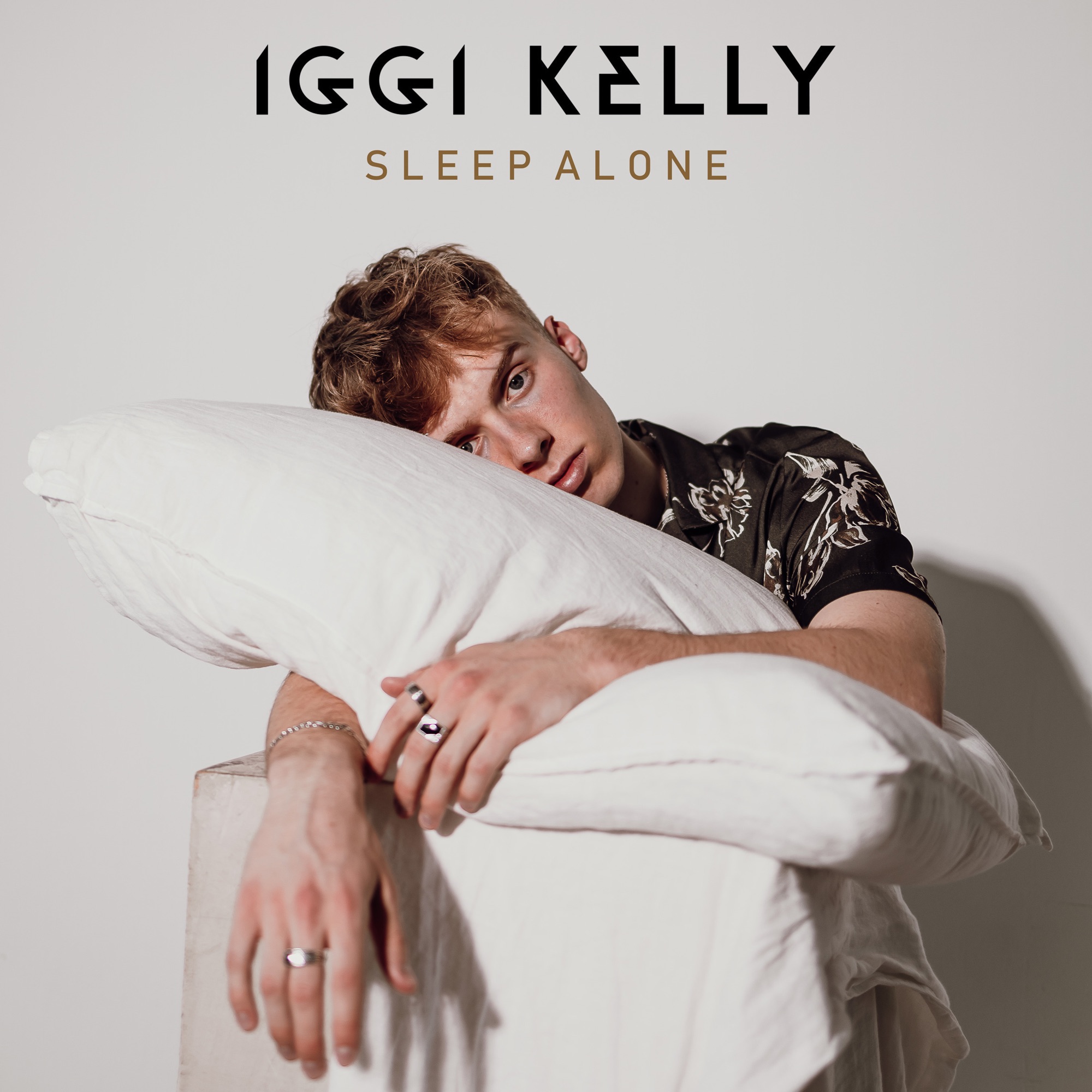 Iggi Kelly — Sleep Alone cover artwork