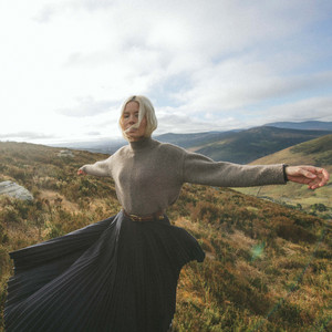 Nina Nesbitt — Caledonia cover artwork
