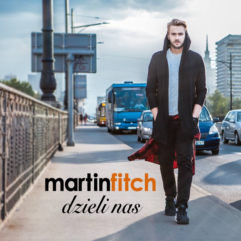 Marcin Mroziński — Dzieli Nas cover artwork