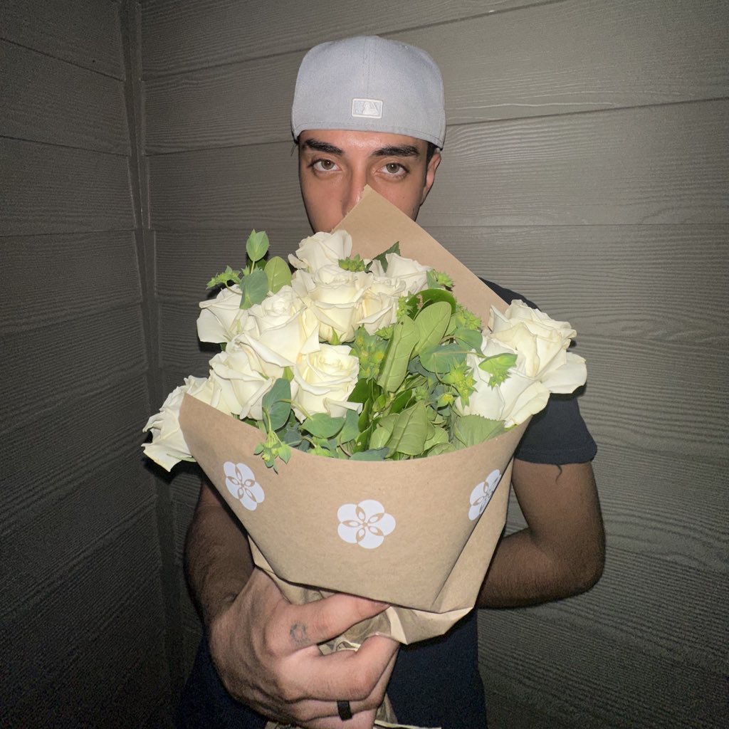 Fernando V — He's a Friend cover artwork