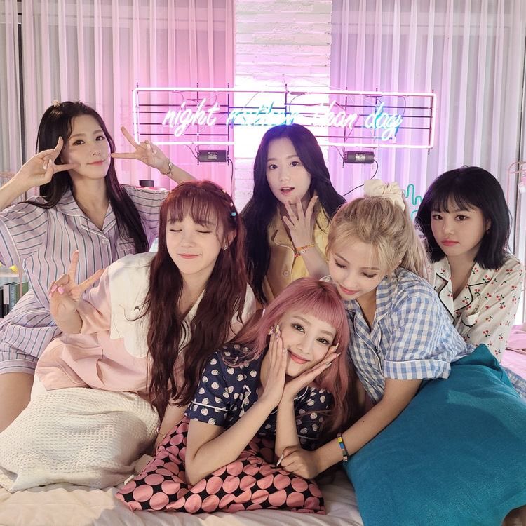 Cube — i-dle cover artwork