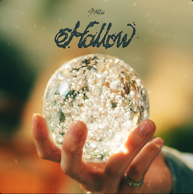 Stray Kids Hollow cover artwork