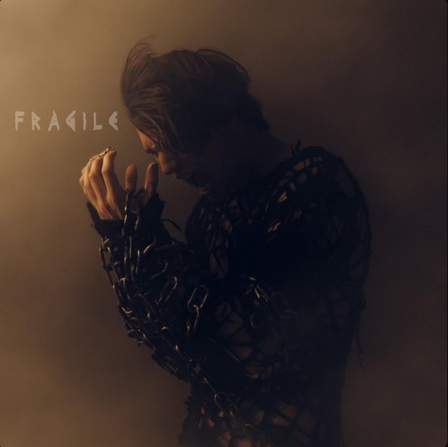 Huddy — Fragile cover artwork
