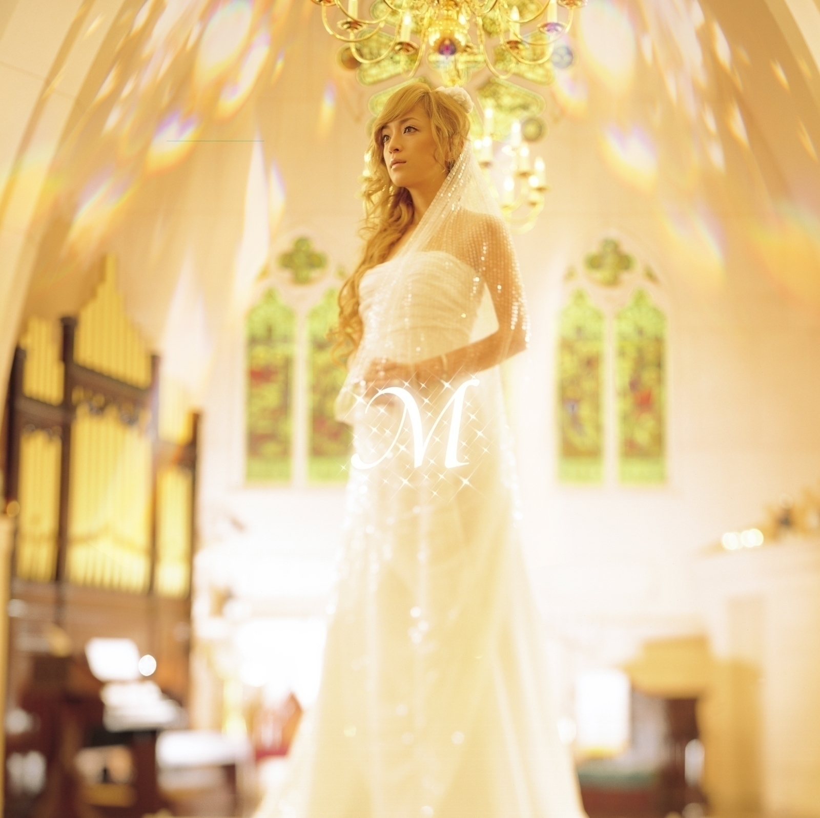 Ayumi Hamasaki M cover artwork