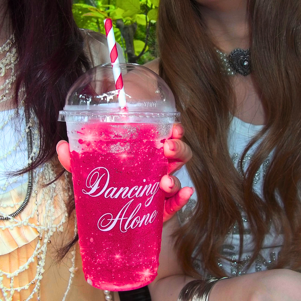 KiiiKiii — DANCING ALONE cover artwork