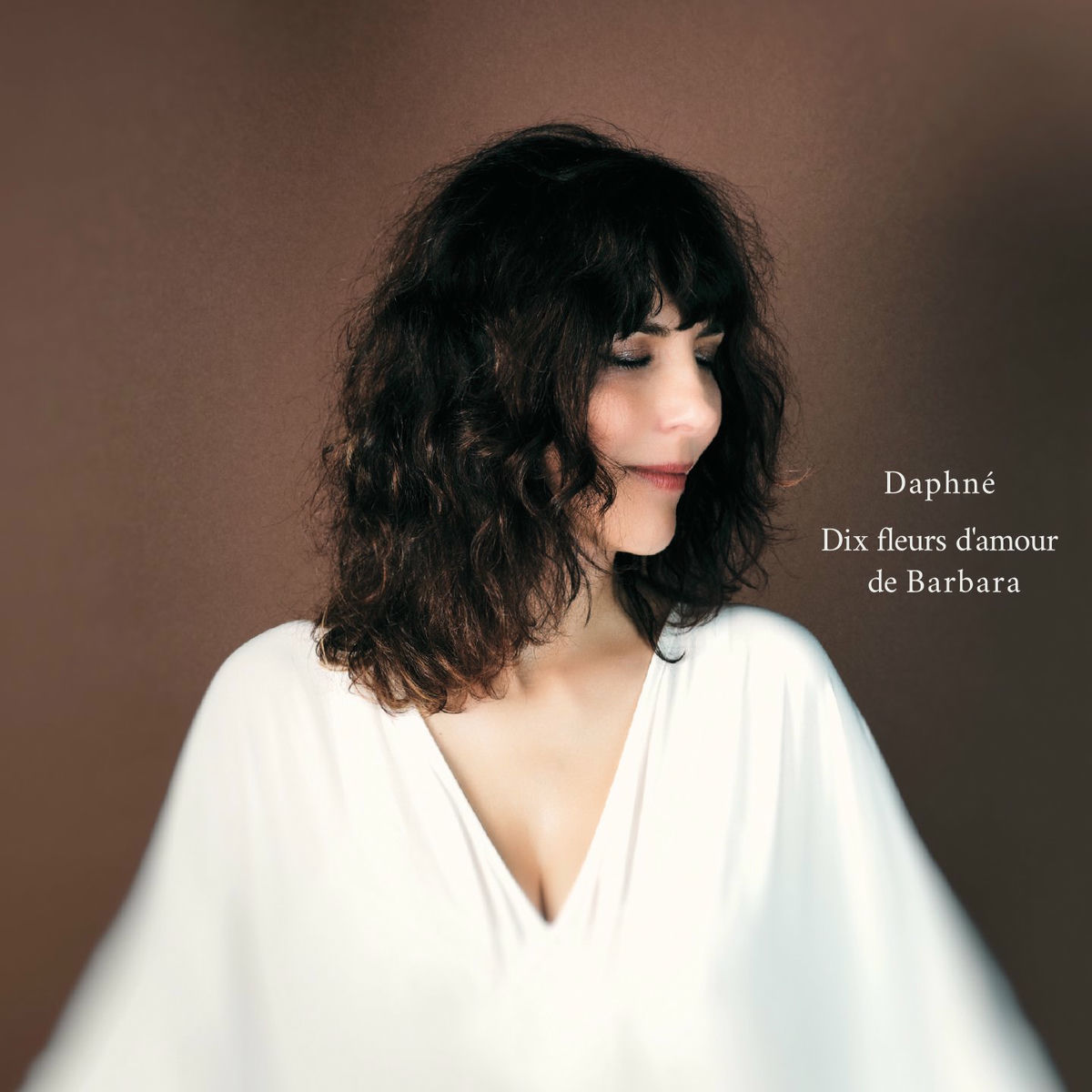 Daphné Dix fleurs d'amour de Barbara cover artwork