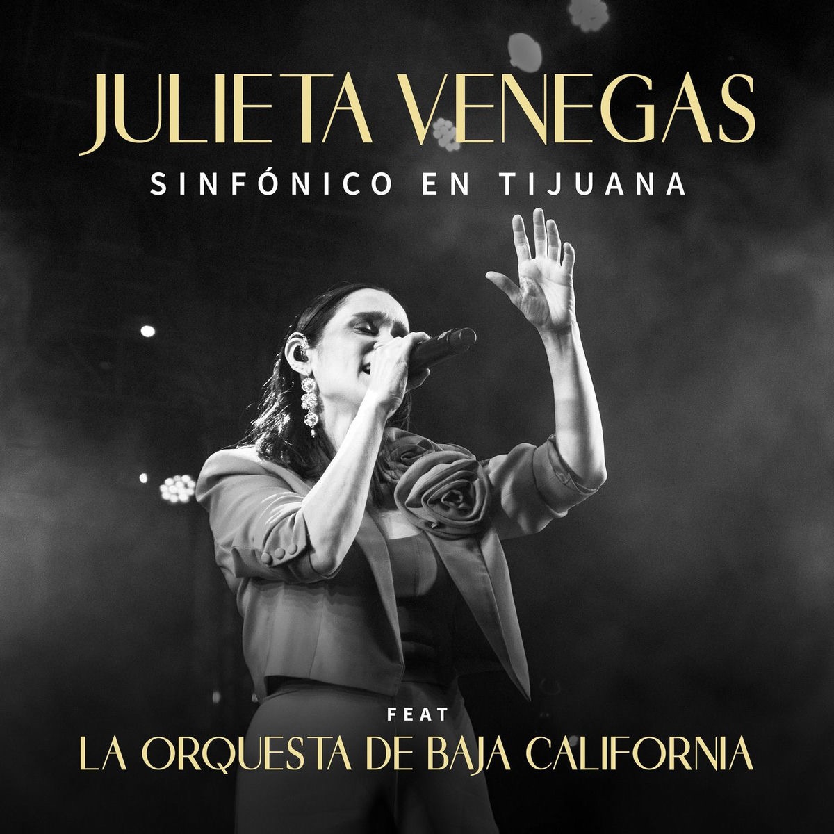Julieta Venegas Sinfónico En Tijuana cover artwork