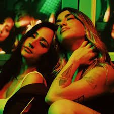 Mariana Nolasco & Cynthia Luz — viciado em mim cover artwork