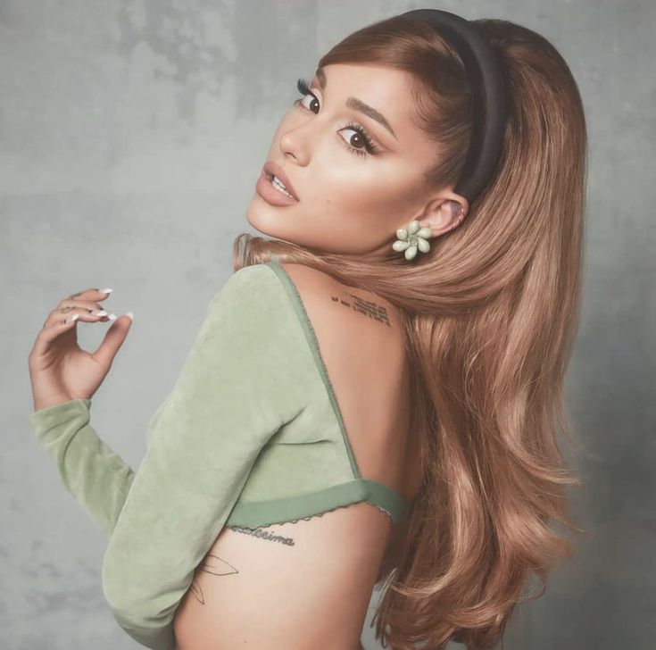 Ariana Grande — fantasize (Sped Up) cover artwork