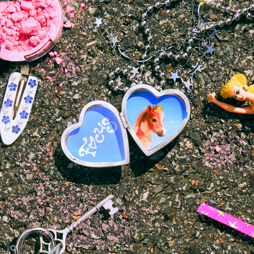 Hearts2Hearts — FOCUS cover artwork