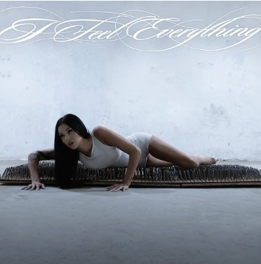 Maggie Lindemann i feel everything cover artwork