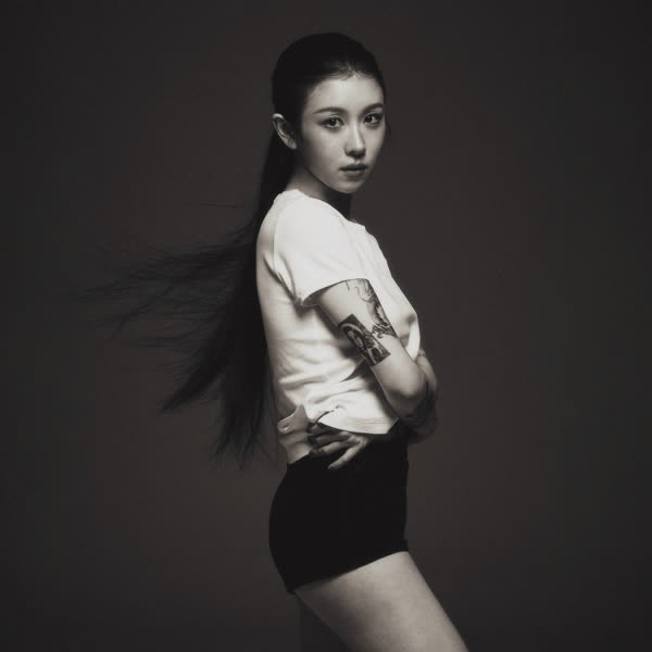Yerin Baek — MIRROR cover artwork