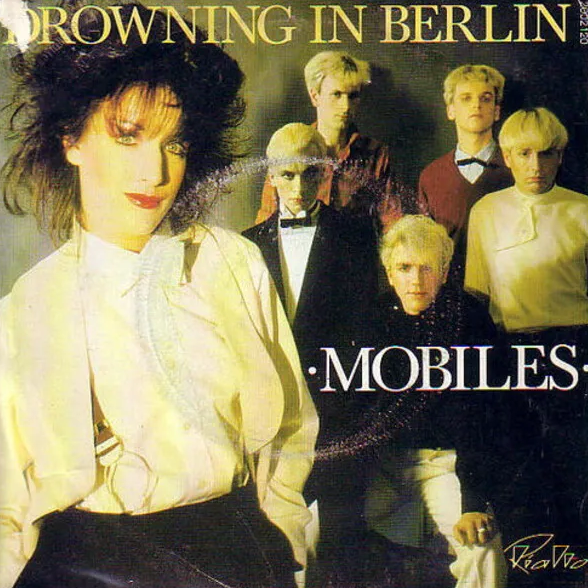 Mobiles — Drowning in Berlin cover artwork