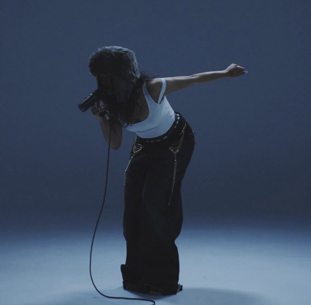 Chanel — Es tan fácil cover artwork