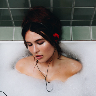 Mimi Webb — Stay Single cover artwork
