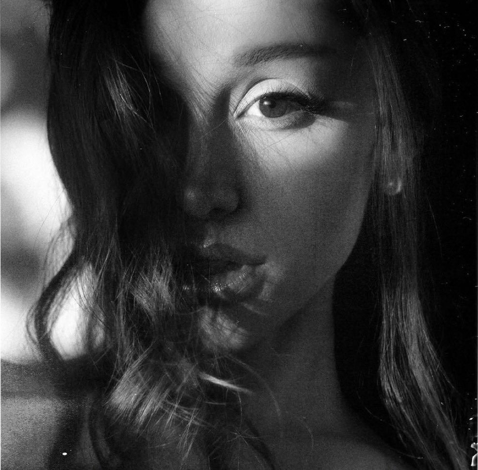 Ariana Grande hate that i made you love me cover artwork