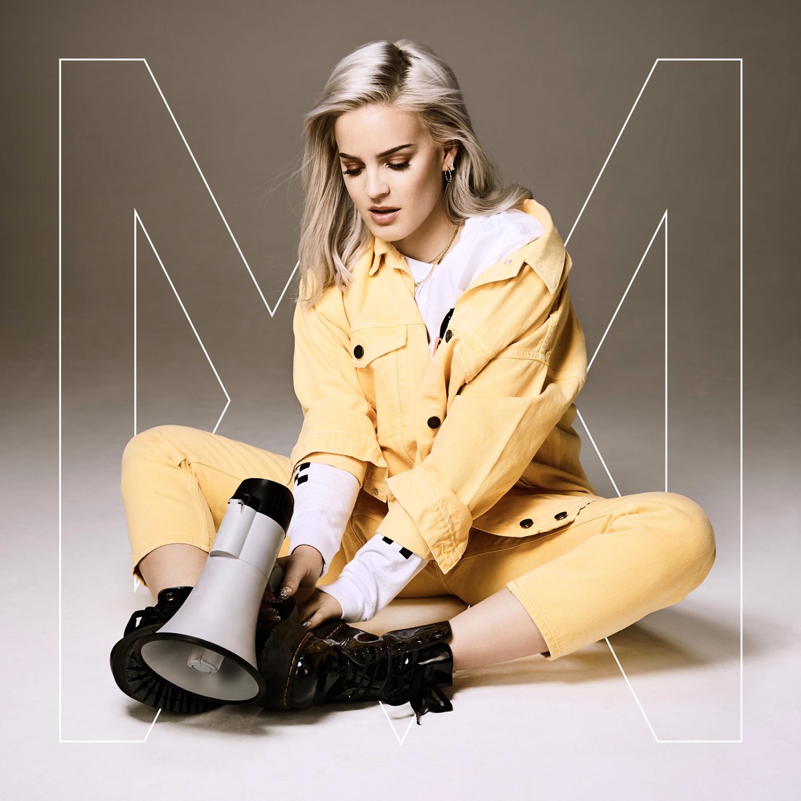 Anne-Marie — Bad Girlfriend cover artwork