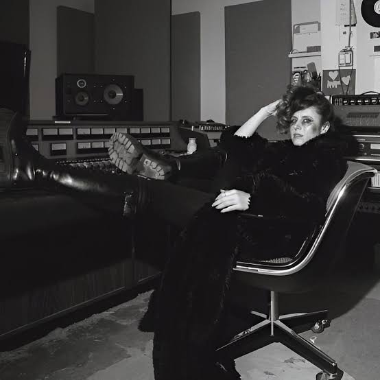 Kiesza Dancing And Crying Vol. 3 cover artwork