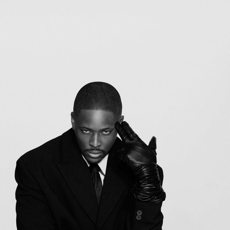 YG — THE GENTLEMEN'S CLUB cover artwork
