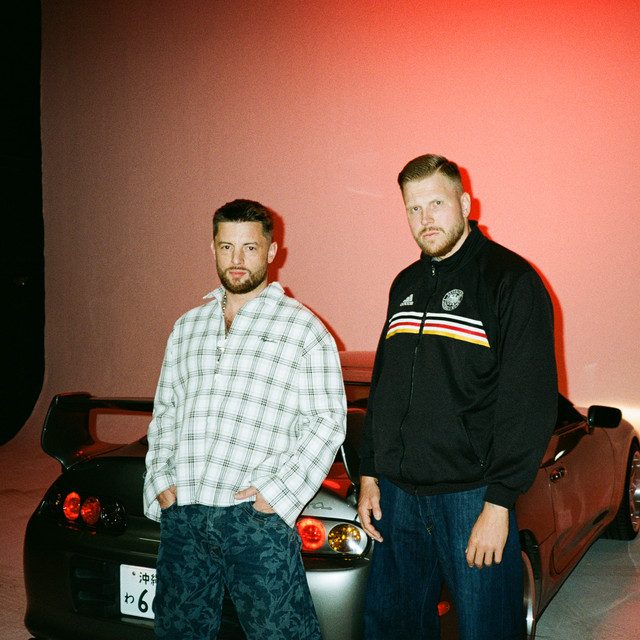 FiNCH & Bausa — MiT EiNEM AUGE ZU cover artwork