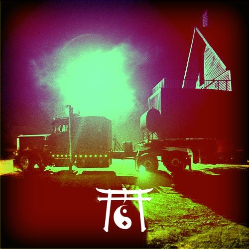 Tame Impala & JENNIE — Dracula (SKAN Remix) cover artwork