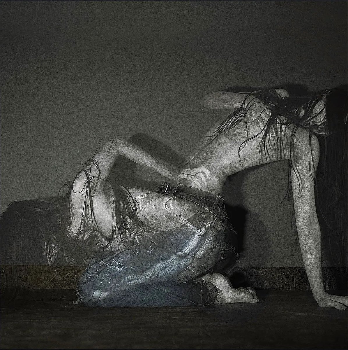SOFIA ISELLA — Something is a shell. - EP cover artwork