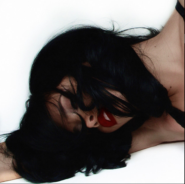 Nessa Barrett — Too Fast To Live, Too Young To Die cover artwork