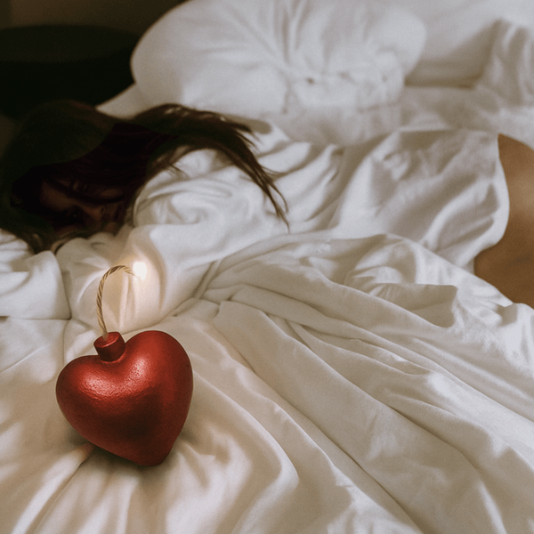 Dounia Mrs.Lovebomb cover artwork