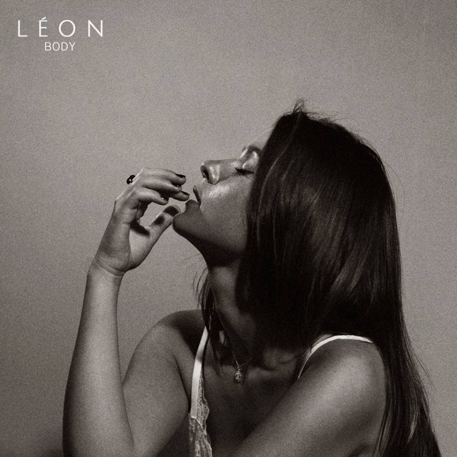 LÉON — Body cover artwork