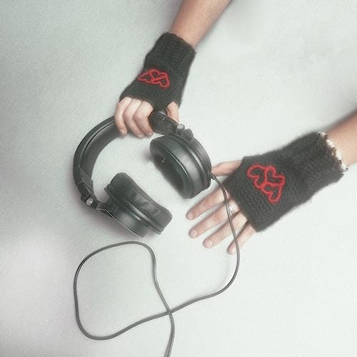 Bratty — Estos Días cover artwork