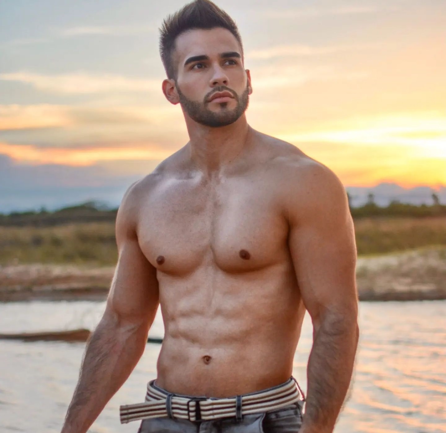 Anibal Aguilera — No dejes de brillar cover artwork