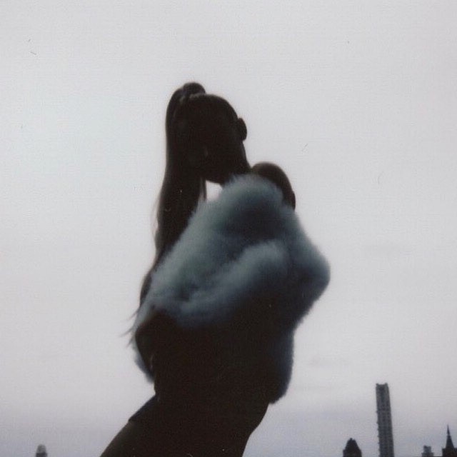 Ariana Grande — rush cover artwork