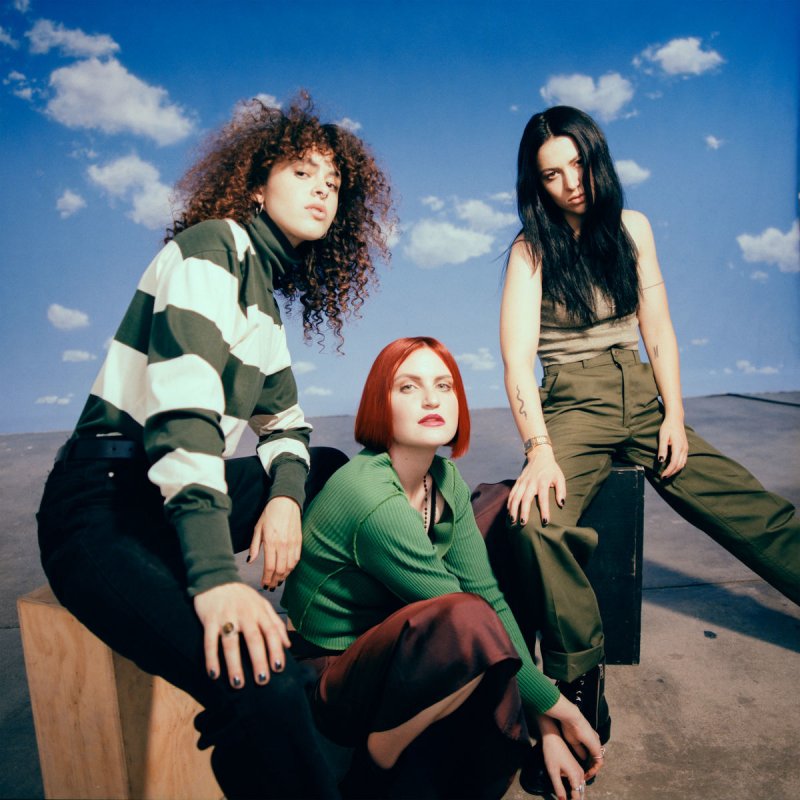 MUNA featuring &quot;Now, Now&quot; — Stayaway - Now, Now Remix cover artwork