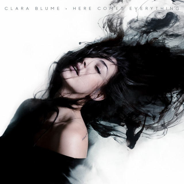 Clara Blume Here Comes Everything cover artwork