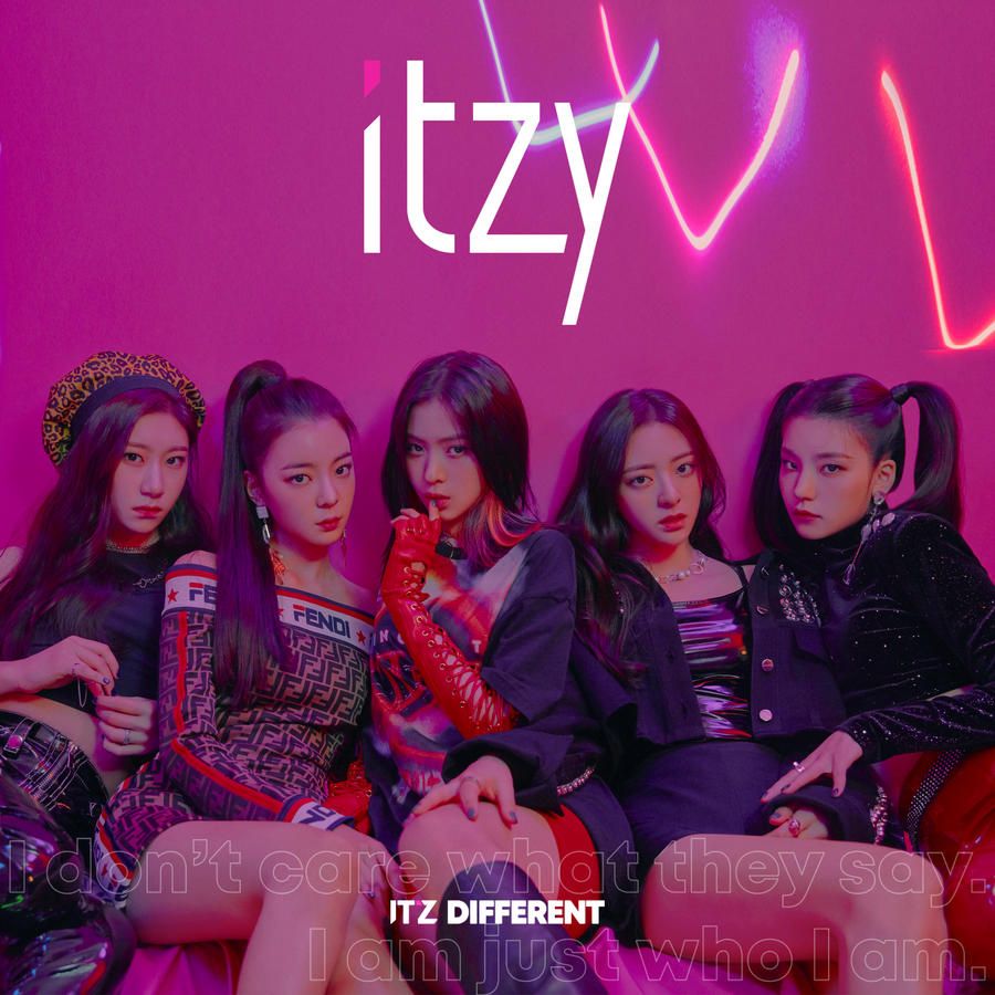 ITZY IT&#039;Z DIFFERENT cover artwork