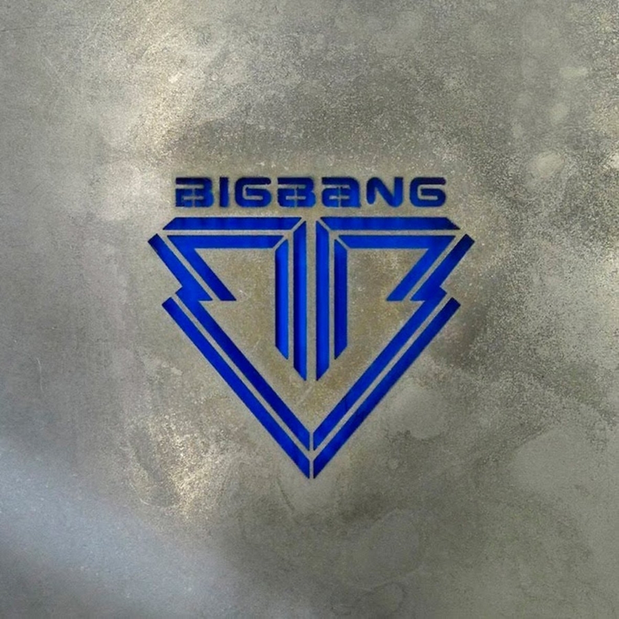 BIGBANG Alive cover artwork