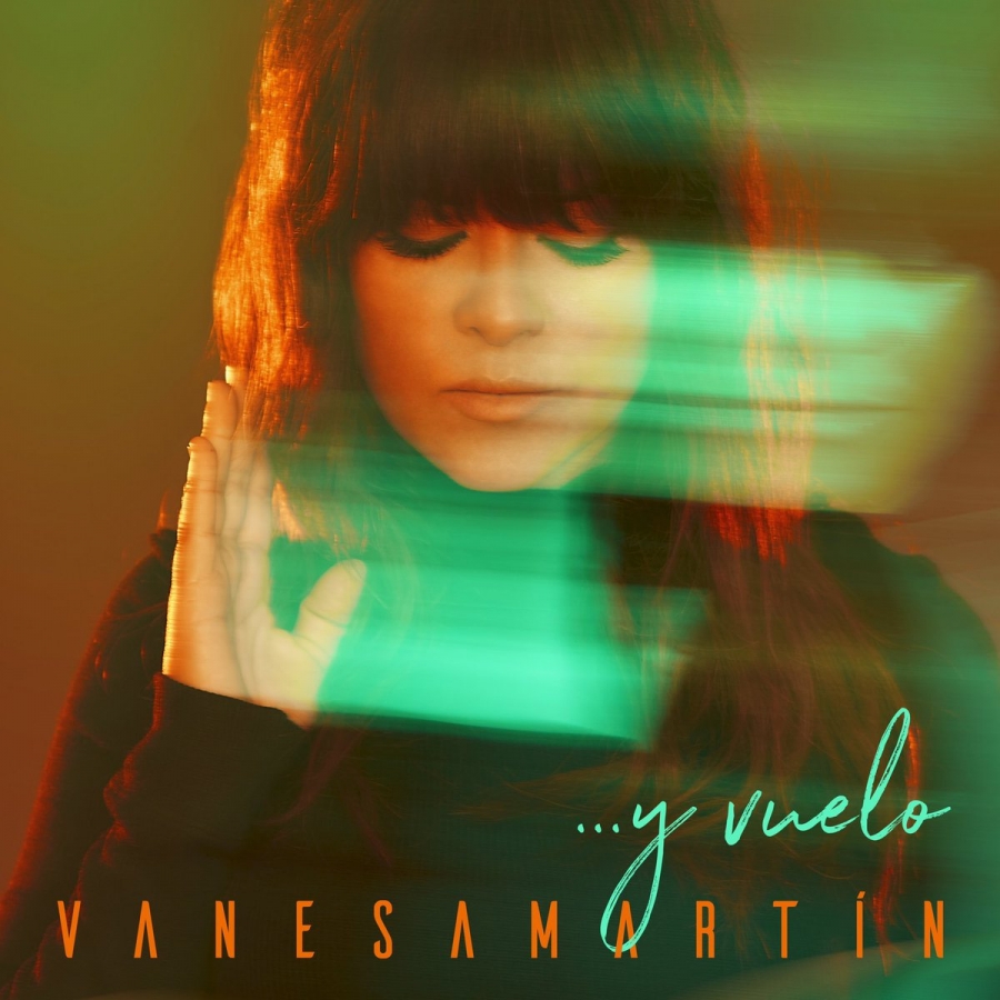 Vanesa Martín — ...y Vuelo cover artwork