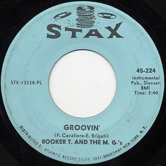Booker T &amp; The MG&#039;s — Groovin&#039; cover artwork