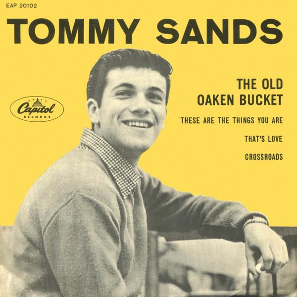 Tommy Sands — The Old Oaken Bucket cover artwork