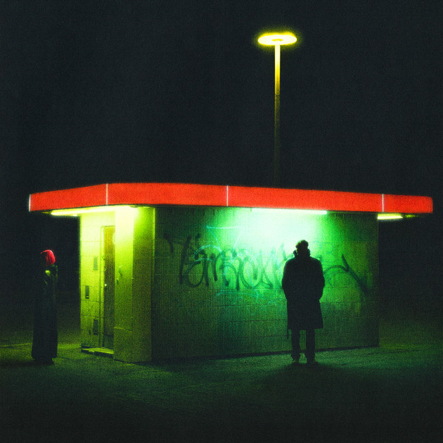 Isac Elliot featuring SANNI — Riidellään cover artwork