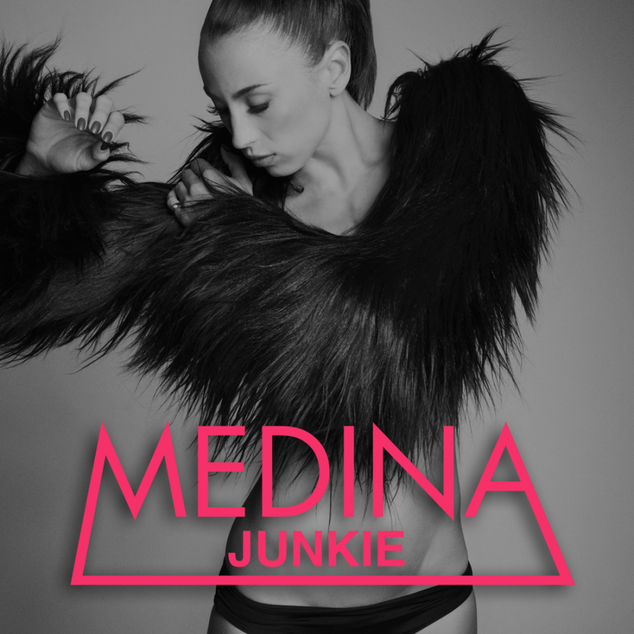 Medina featuring Svenstrup &amp; Vendelboe — Junkie cover artwork